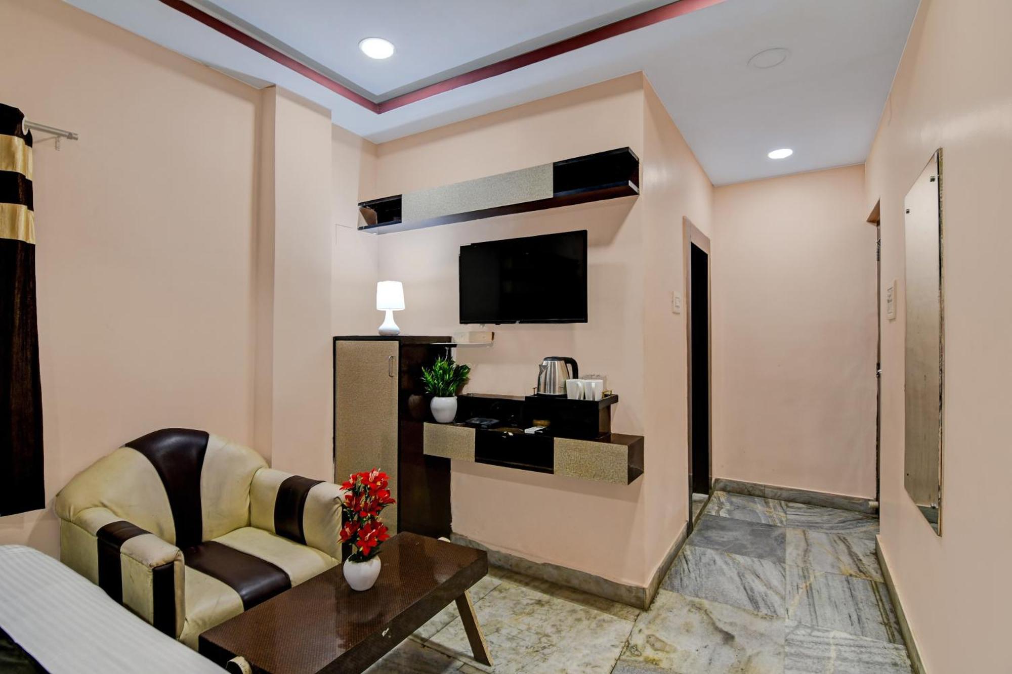 Hotel O Padmavati Projects Pvt Ltd Near Netaji Subhash Chandra Bose International Airport Dam Dam
