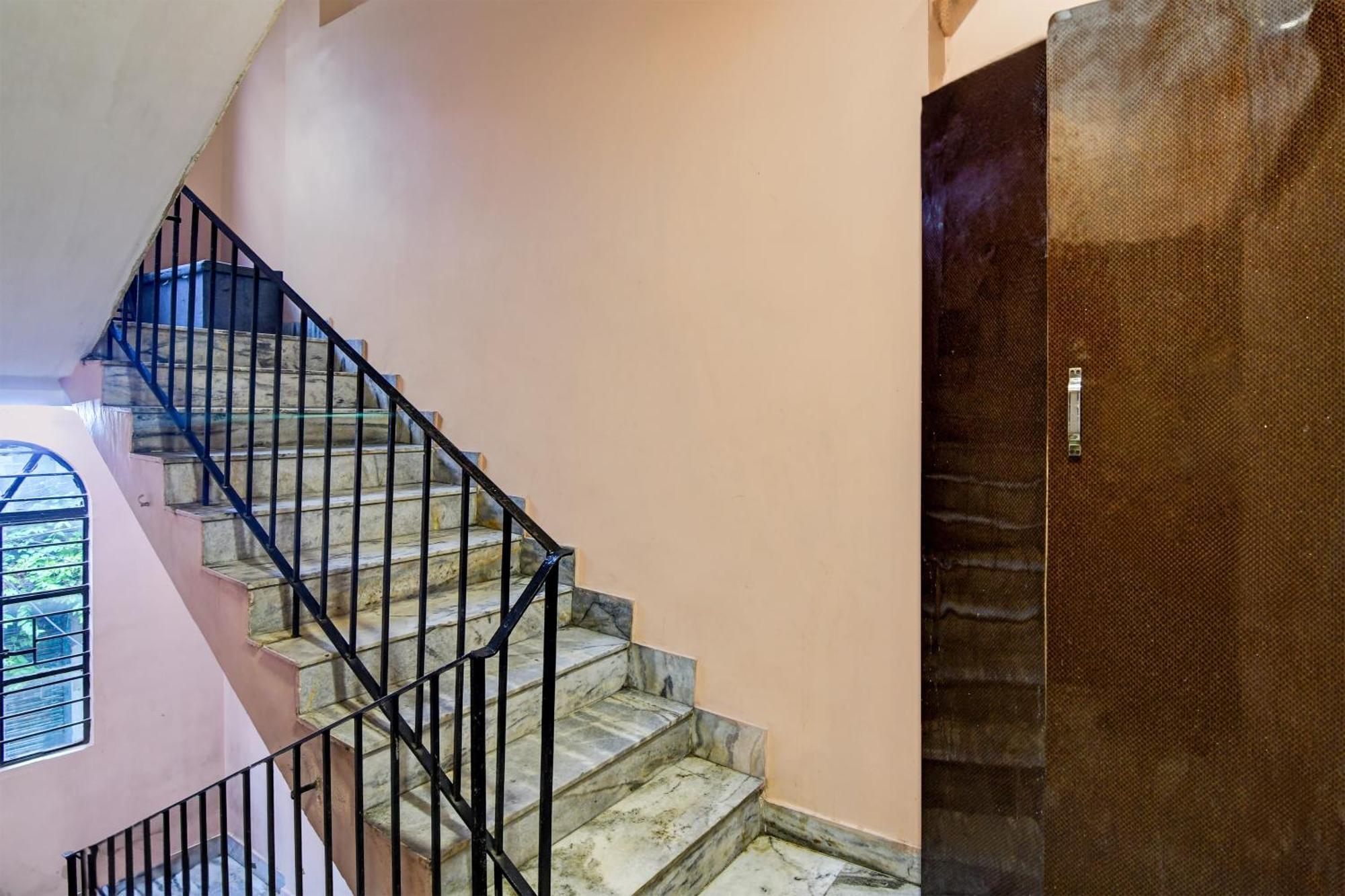 O Padmavati Projects Pvt Ltd Near Netaji Subhash Chandra Bose International Airport 3*
